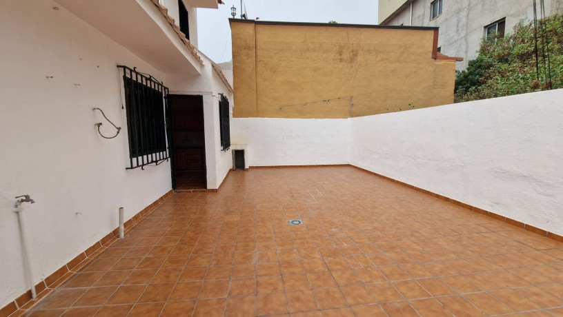 chalet-adosado-en-venta-en-calle-vinatigo-big-11