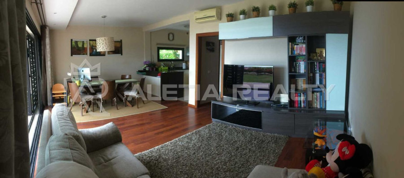 chalet-pareado-en-venta-en-calle-luxemburgo-60-big-0