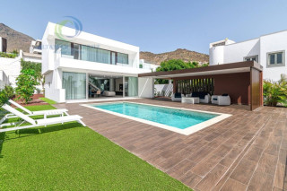 Casa o chalet independiente en venta en avenida Kurt Konrad Mayer, 61