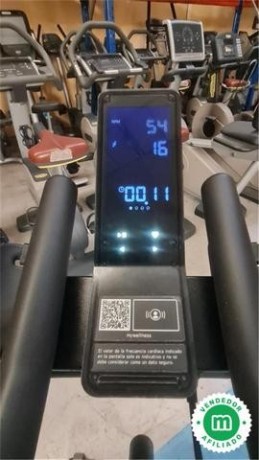 bicicleta-spinning-technogym-cycle-big-3