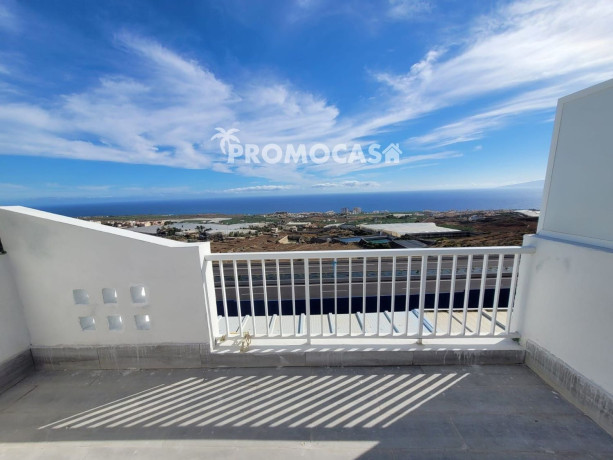 chalet-adosado-en-venta-en-los-menores-big-12