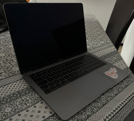 MacBook i5 128GB