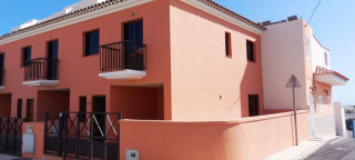 Chalet pareado en venta en calle Marruecos, 50