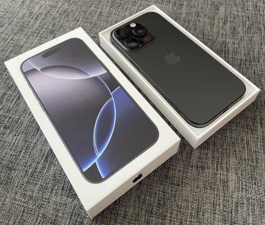 originales-apple-iphone-16-pro-max-iphone-16-pro-iphone-16-iphone-16-plus-iphone-15-pro-max-iphone-15-pro-iphone-15-sony-playstation-ps5-pro-big-19