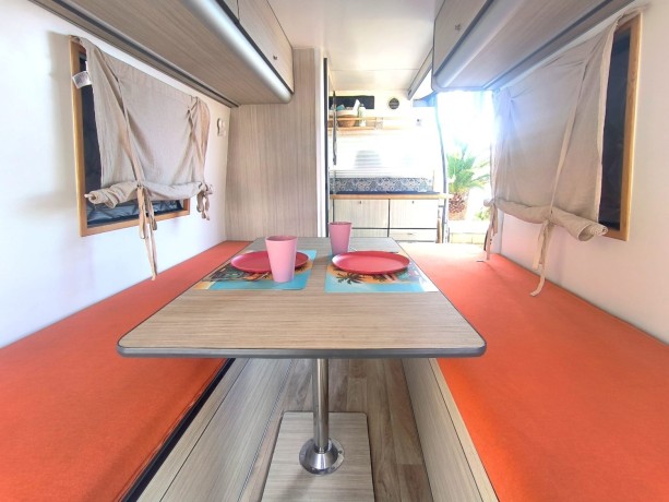 espaciosa-camper-iveco-daily-l2h2-big-6