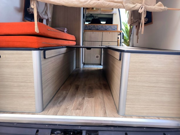espaciosa-camper-iveco-daily-l2h2-big-10