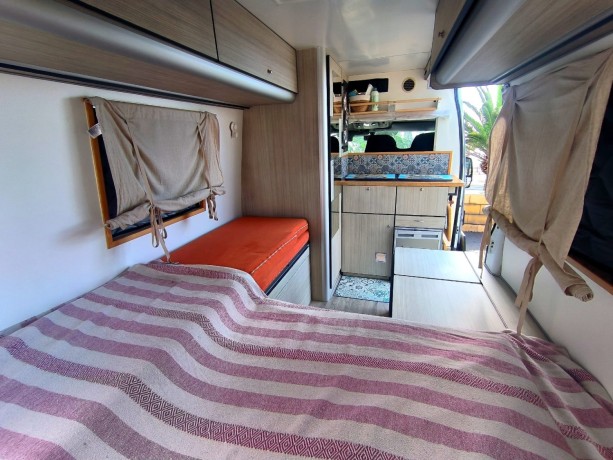 espaciosa-camper-iveco-daily-l2h2-big-9