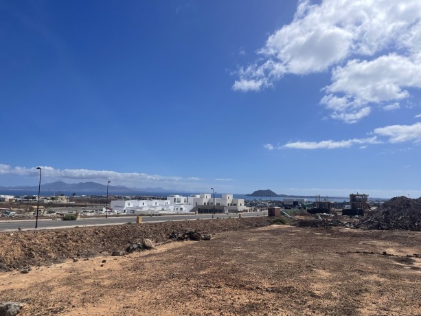 terreno-urbano-650m2-corralejo-big-2