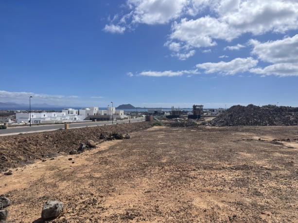 terreno-urbano-650m2-corralejo-big-0