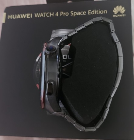 huawei-watch-4-pro-space-edition-big-2