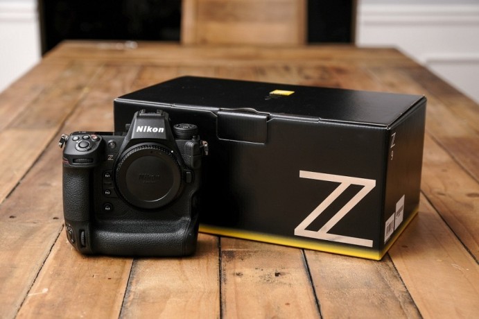 canon-eos-r3-canon-eos-r5-canon-eos-r6-mark-ii-canon-eos-r6-canon-eos-r7-canon-eos-1d-x-mark-iii-nikon-z9-nikon-z8-nikon-z-7ii-nikon-d6-big-7