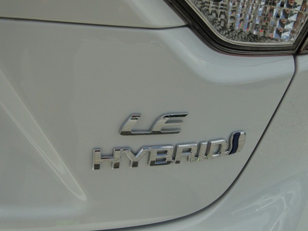 para-venta-2024-toyota-corolla-le-big-4