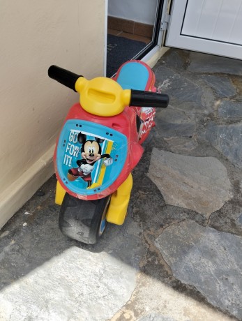 moto-bebe-mickey-mouse-big-1