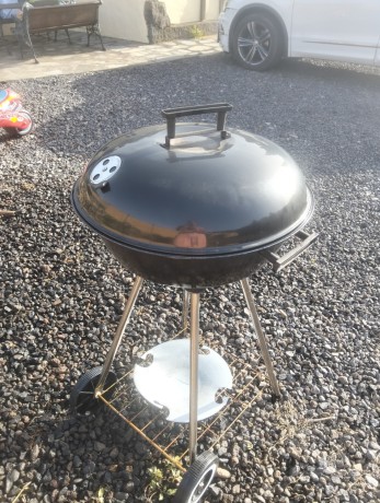 barbacoa-portatil-con-2-ruedas-big-2