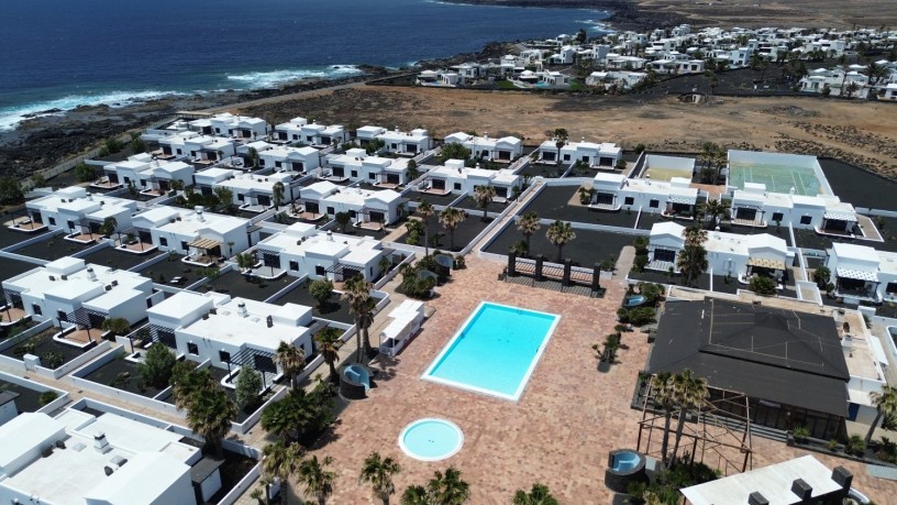 villa-en-lanzarote-big-1