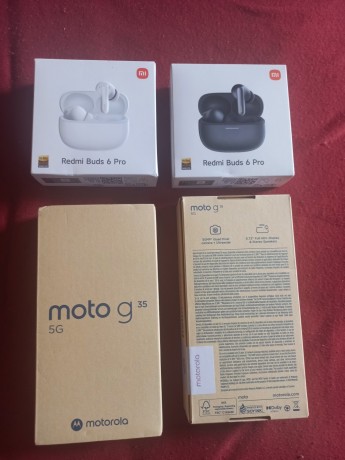 movil-motorola-y-auriculares-big-0