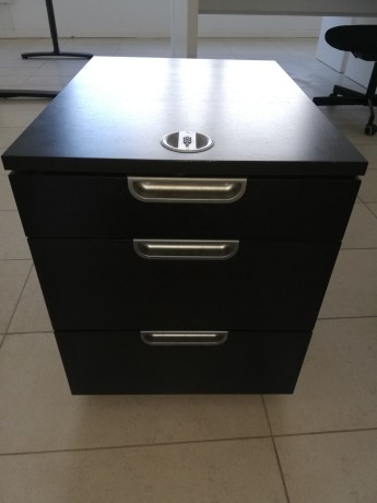 mesa-de-oficina-ergonomica-negra-profesional-y-moderna-big-3