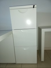 Archivador Metálico Blanco con Cerradura  3 Cajones