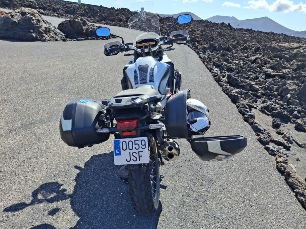 honda-vfr1200x-crosstourer-big-1