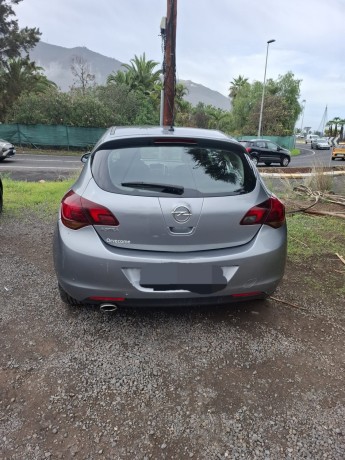 opel-astra-big-4