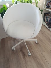 VENDO SILLA DE ESCRITORIO BLANCA IKEA