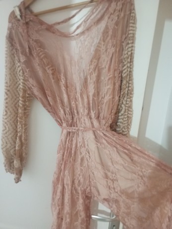 mono-encaje-transparente-big-7