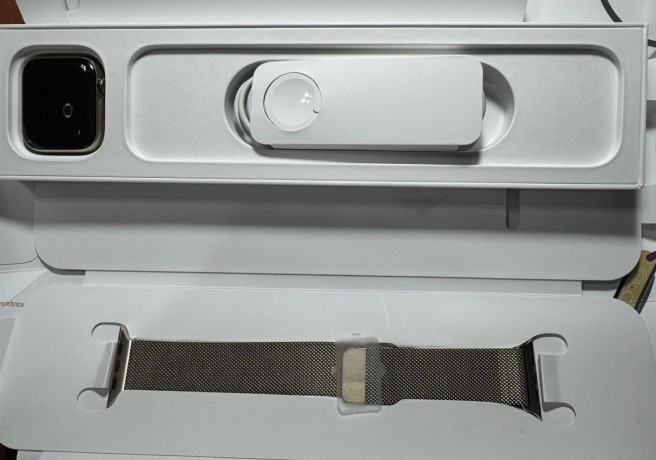 vendo-apple-watch-serie-6-gps-celular-con-correa-de-acero-milanese-44-mm-dorada-big-2