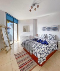 sea-view-apartment-in-los-cristianos-big-10