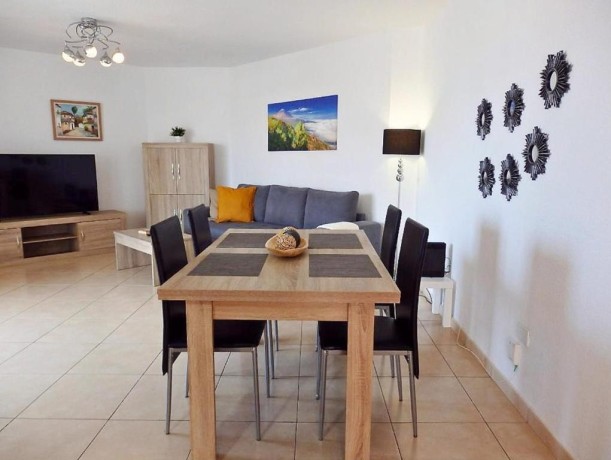 sea-view-apartment-in-los-cristianos-big-3