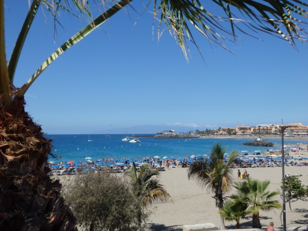 sea-view-apartment-in-los-cristianos-big-12