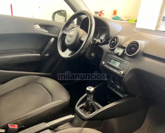 audi-a1-16-tdi-105cv-ambition-big-2