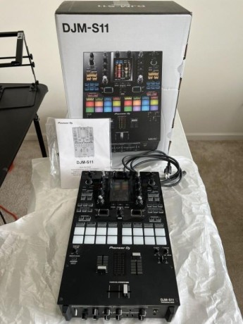 pioneer-cdj-3000-alphatheta-euphonia-pioneer-dj-djm-a9-pioneer-cdj-2000nxs2-pioneer-djm-900nxs2-pioneer-dj-djm-v10-lf-pioneer-dj-djm-s11-big-15