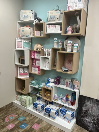 mobiliario-y-mercancia-de-parafarmacia-big-0