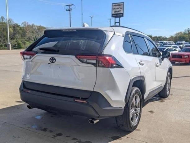 selling-my-2023-toyota-rav-4-xle-awd-big-1