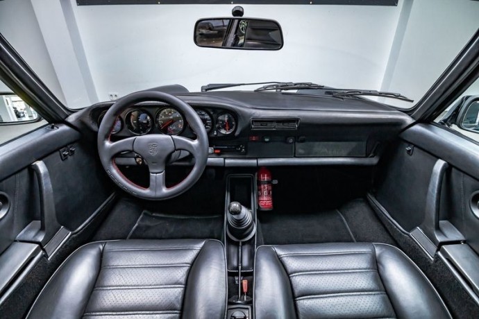 1980-porsche-911-turbo-33-big-2