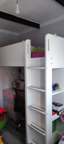 smastad-ikea-cama-alta-con-escritorio-y-armario-big-5
