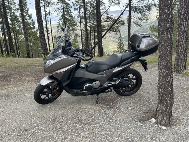 honda-integra-750-s-big-1