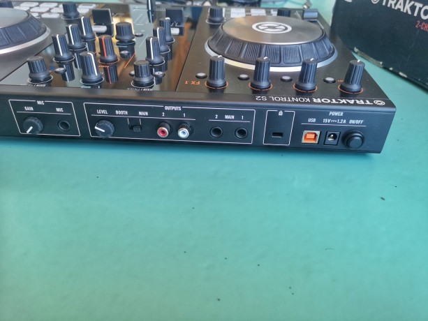 traktor-kontrol-s2-mk2-mesa-de-mezclas-dj-big-1