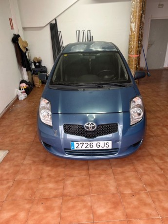toyota-yaris-big-1