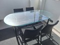 mesa-cristal-y-4-sillas-small-3