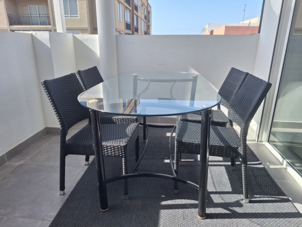 mesa-cristal-y-4-sillas-big-6