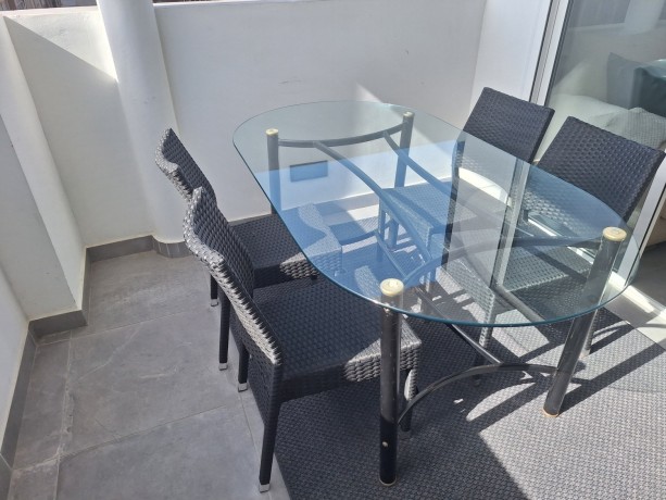 mesa-cristal-y-4-sillas-big-5