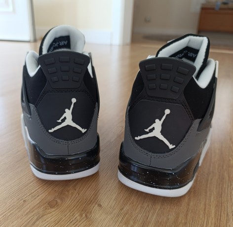 zapatillas-jordan-4-fear-big-5