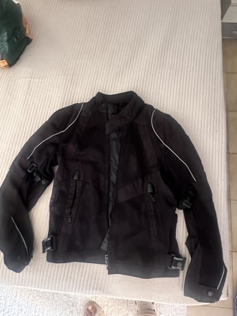 chaqueta-y-pantalon-con-protector-big-2