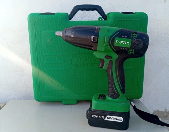 llave-de-impacto-profesional-inalambrica-18v-big-1