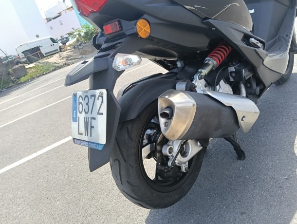 se-vende-scooter-big-2