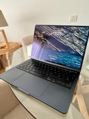 MacBook Air M2 (2023)
