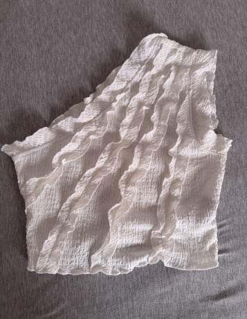 top-blanco-asimetrico-big-0