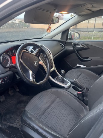 opel-astra-big-2