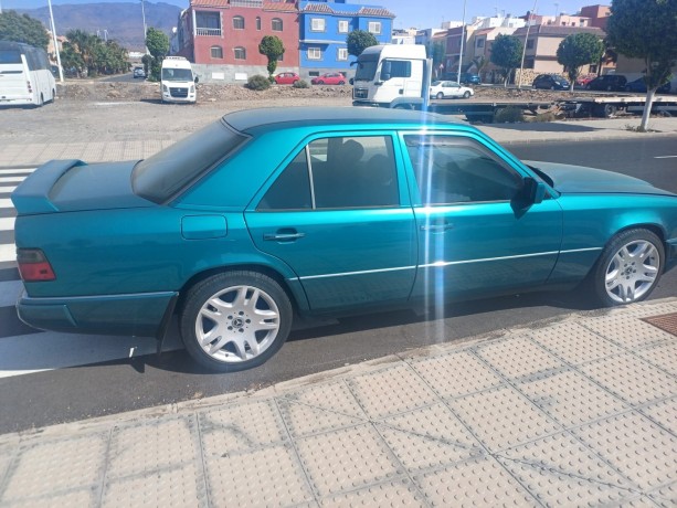 mercedes-300d-big-2
